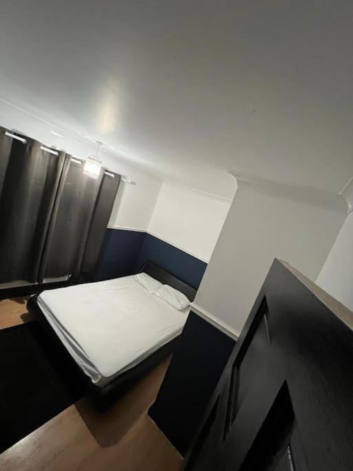 Vila Cheerful 3 Bed House With Free Parking. Nottingham Exteriér fotografie