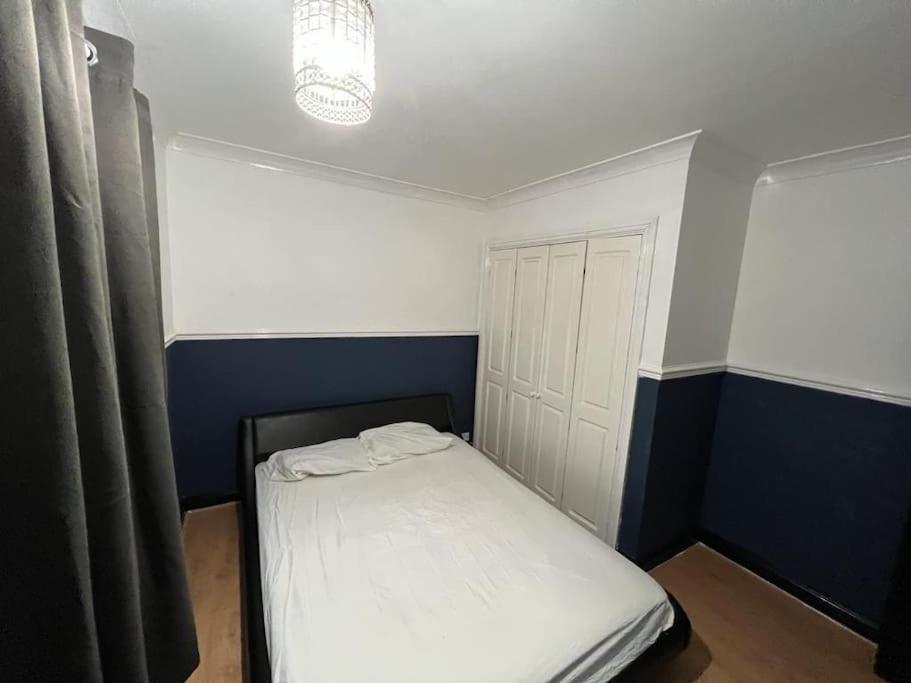 Vila Cheerful 3 Bed House With Free Parking. Nottingham Exteriér fotografie