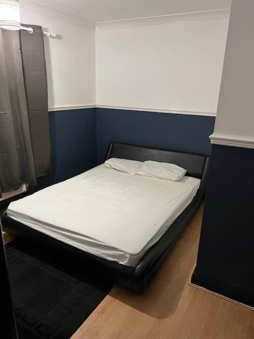 Vila Cheerful 3 Bed House With Free Parking. Nottingham Exteriér fotografie